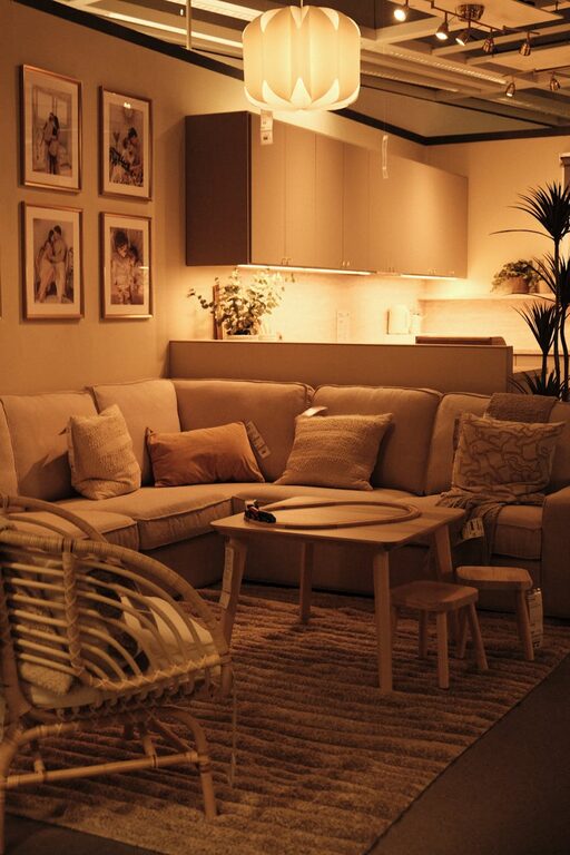 Tips for Creating a Cozy and Inviting Living Space in Any Home